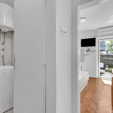 Jakov Apartment *